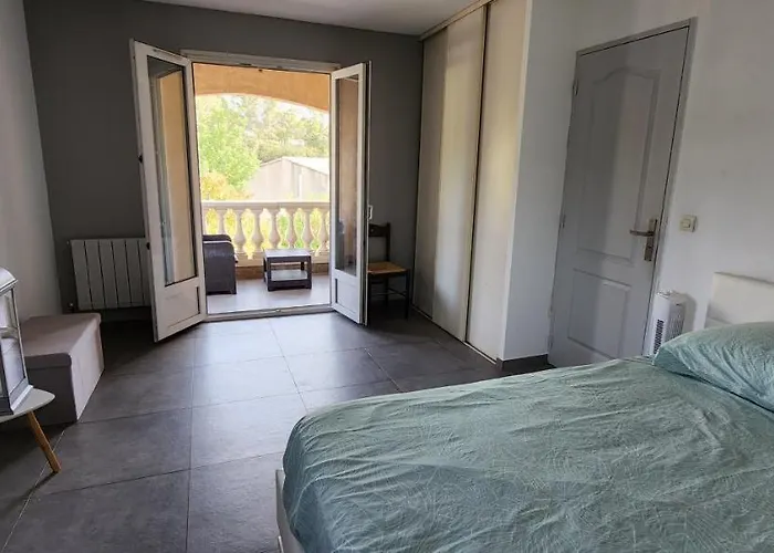 Privees Dans Des Lauriers Rum i privatbostad *